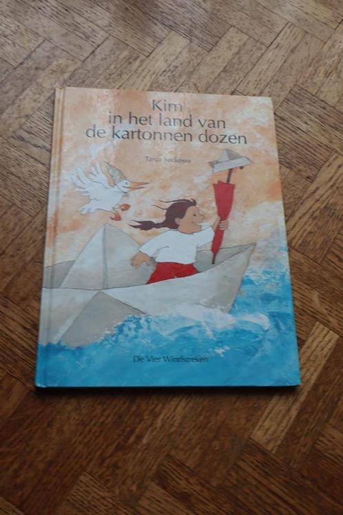 Kim in het land van de kartonnen dozen, Boeken, Kinderboeken | Kleuters, Gelezen, Ophalen of Verzenden