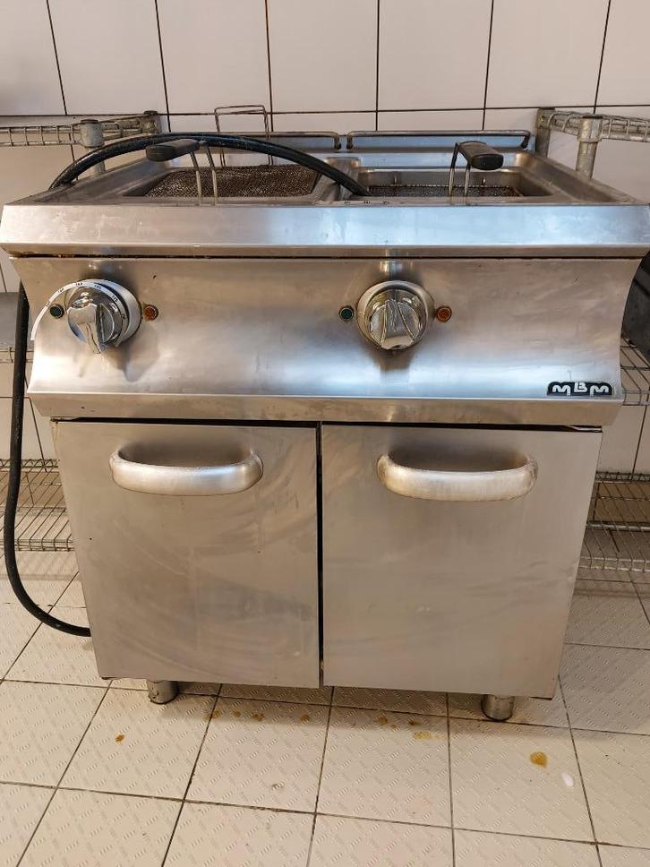 Te koop: MBM professionele friteuse, Elektronische apparatuur, Frituurpannen, Gebruikt, 4 liter of meer, Duo-friteuse, Ophalen