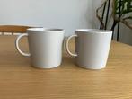 2 tasses beiges ikea, Maison & Meubles, Cuisine | Vaisselle, Enlèvement, Utilisé, Autres matériaux, Autres styles