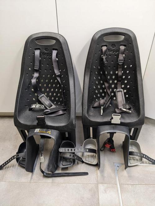 2x Thule Yepp maxi fietsstoeltje, Fietsen en Brommers, Fietsaccessoires | Fietsstoeltjes, Zo goed als nieuw, Achterzitje, 9 t/m 36 kg
