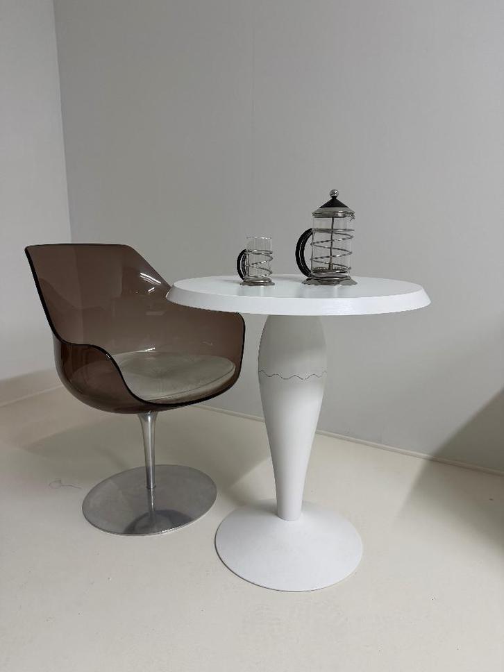 Kartell tafel Miss Balu, Huis en Inrichting, Tafels | Eettafels, Zo goed als nieuw, Rond, Kunststof, Metaal, Ophalen