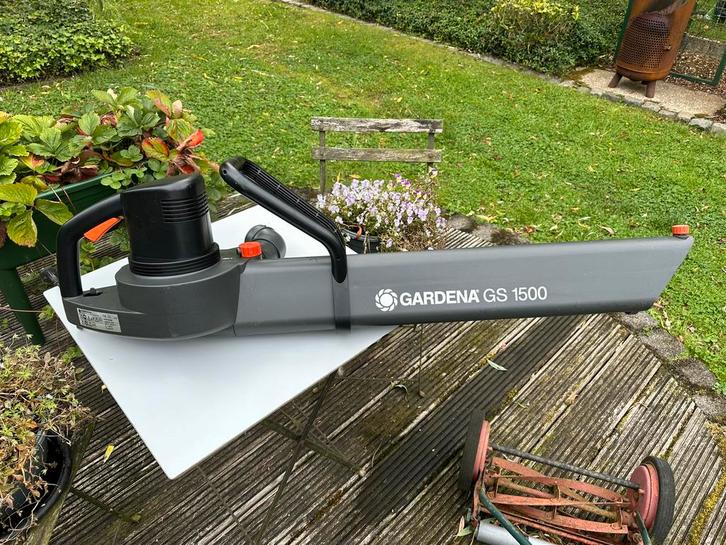 Bladblazer/-zuiger Gardena, Tuin en Terras, Bladblazers, Zo goed als nieuw, Handgedragen, Elektrisch, Met opvangzak, Met versnipperfunctie
