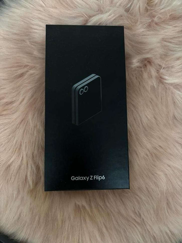 Samsung galaxy Z flip 6, Telecommunicatie, Mobiele telefoons | Samsung, Galaxy Z Flip, Ophalen