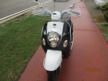te koop kymco  scooter a klasse, Vélos & Vélomoteurs, Autres modèles, 49 cm³, Comme neuf, Enlèvement