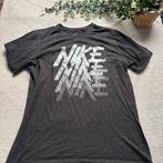 Nike Athletic T-shirt Size: L Zwart Sport, Maat 52/54 (L), Zwart, Nike, Ophalen of Verzenden