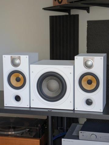 B&W 686 S2 + ASW 608, prachtige 2.1 combinatie, topsound beschikbaar voor biedingen