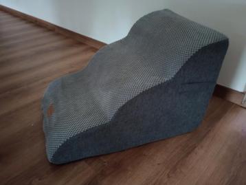 Hondentrapje 40 cm (met wasbare hoes) beschikbaar voor biedingen