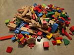 Groot lot houten blokken en trein, Kinderen en Baby's, Speelgoed | Houten speelgoed, Overige typen, Gebruikt, Ophalen
