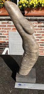 Marmeren beeld, Ophalen