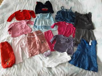 lot de 16 vetements fille taille 6 mois  beschikbaar voor biedingen