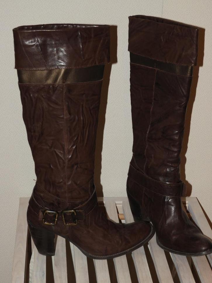 Volledig lederen laarzen - 41 - zeer goede staat, Kleding | Dames, Schoenen, Gedragen, Hoge laarzen, Bruin, Ophalen of Verzenden