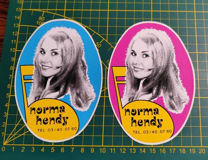 Lot 2x stickers Norma Hendy (Norma Hendrickx), Verzamelen, Stickers, Ophalen of Verzenden