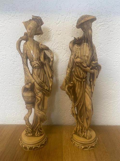 Oosterse beelden in ivoorstijl – vermoedelijk polyresin, Antiek en Kunst, Antiek | Woonaccessoires, Ophalen of Verzenden