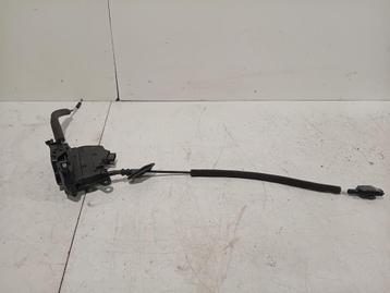 PORTIERVANGER CV ELEKTR. RECHTS ACHTER Renault (825002104) beschikbaar voor biedingen