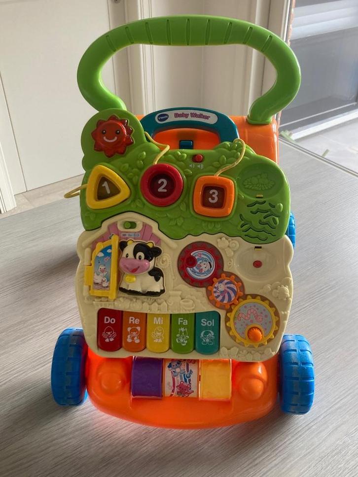 Babywalker Vtech. Opvallende kleuren. Goede staat, Kinderen en Baby's, Speelgoed |Speelgoedvoertuigen, Gebruikt, Ophalen