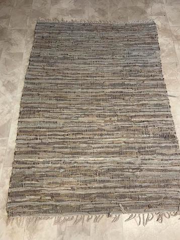 Tapijt beschikbaar voor biedingen