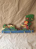 70er jaren houten gekleurd kinderkapstok ( Roodkapje )., Huis en Inrichting, Woonaccessoires | Kapstokken, Ophalen of Verzenden