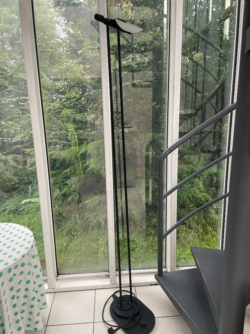 VLOERLAMP Office/Living van het Italiaanse merk, Oudergem (B, Huis en Inrichting, Lampen | Vloerlampen, Zo goed als nieuw, 150 tot 200 cm