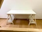 bureau: wit hout 2 schragen tafelblad, Huis en Inrichting, Ophalen, In hoogte verstelbaar, Gebruikt, Bureau