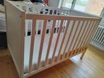 Babybed Sundvik met matras Skönast (Ikea), Kinderen en Baby's, Zo goed als nieuw, Ophalen, Matras