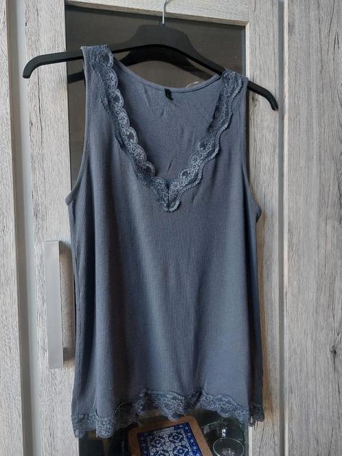 Débardeur Benetton taille XL, Kleding | Dames, Topjes, Gedragen, Maat 46/48 (XL) of groter, Grijs, Zonder mouw, Ophalen of Verzenden