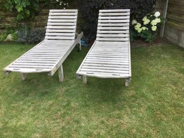 2 teak ligbedden beschikbaar voor biedingen