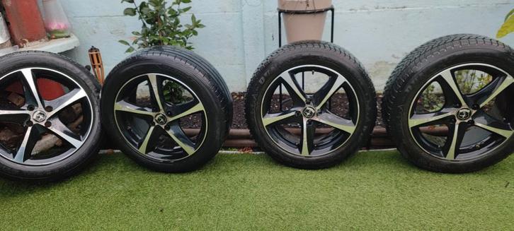 All-Season Banden op 16 Inch Poiso, Auto-onderdelen, Banden en Velgen, Band(en), 16 inch, Ophalen