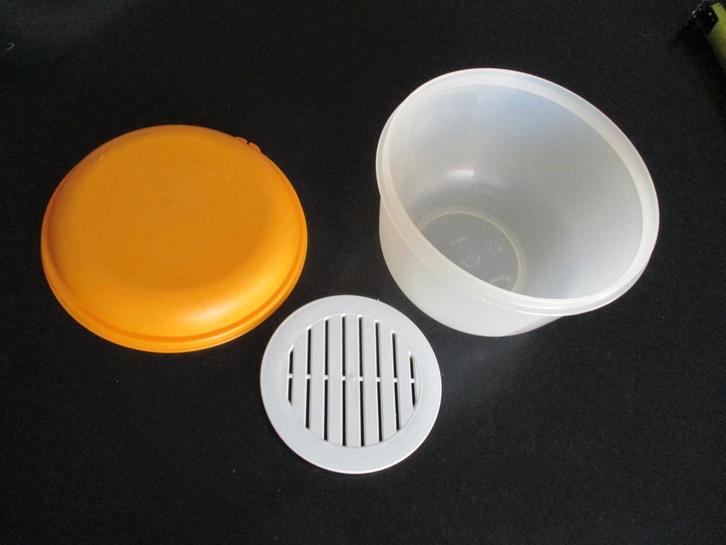 Tupperware knapper vers groentenkom en uitlekrooster 2 liter, Huis en Inrichting, Keuken | Tupperware, Bak of Kom, Oranje, Ophalen of Verzenden
