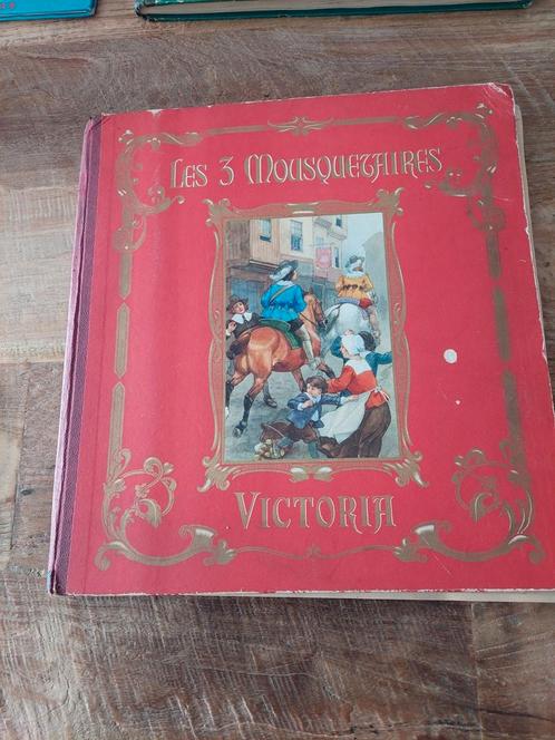 Lever de 3 musketiers... 1 en 2, Boeken, Sprookjes en Fabels, Zo goed als nieuw, Ophalen