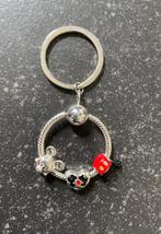 Porte-clés Disney avec 1 à 3 breloques, Bijoux, Sacs & Beauté, Enlèvement ou Envoi, Neuf