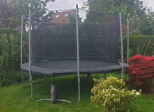 Trampoline 366 cm met zwarte rand, blauwe beschermhoes en ve, Kinderen en Baby's, Speelgoed | Buiten | Trampolines, Gebruikt, Ophalen