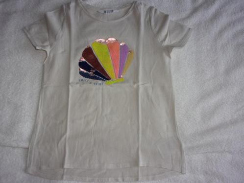 Een meisjes t - shirt met korte mouwen. Maat 134-140, Kinderen en Baby's, Kinderkleding | Maat 134, Zo goed als nieuw, Meisje