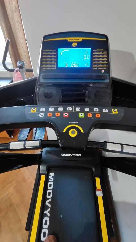 Moovyoo Jaguar 2.0 loopband zeer weinig gebruikt, Sport en Fitness, Fitnessapparatuur, Zo goed als nieuw, Loopband, Benen, Overige materialen