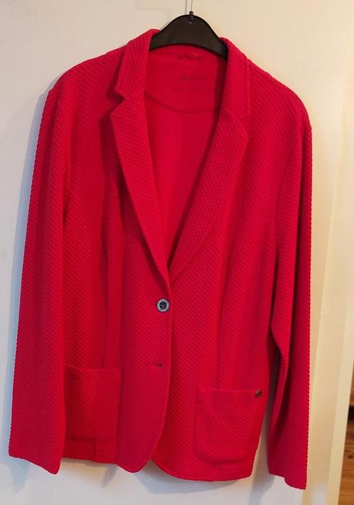 Rode jas - stof met reliëf - BIANCA - T46, Kleding | Dames, Jassen | Zomer, Nieuw, Maat 46/48 (XL) of groter, Rood, Ophalen of Verzenden