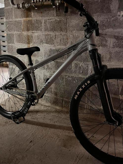 Canyon stitched 360 pro dirtjump, Fietsen en Brommers, Fietsen | Mountainbikes en ATB, Zo goed als nieuw, Heren, Overige merken