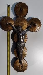 Vier kruisbeelden, Antiek en Kunst, Antiek | Religieuze voorwerpen, Ophalen of Verzenden