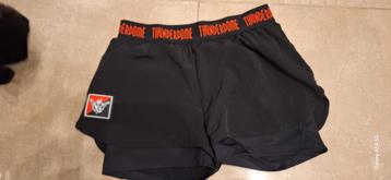 Short Thunderdome TM beschikbaar voor biedingen