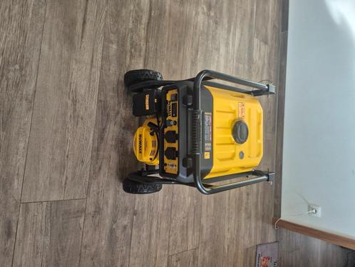 Splinternieuwe Dewalt stroomgenerator, Doe-het-zelf en Bouw, Aggregaten, Nieuw, Benzine, Minder dan 5 kVA, Ophalen