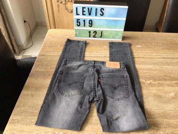 Jeans Levi’s maat 12 jaar beschikbaar voor biedingen