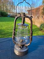 Lampe à pétrole, Enlèvement