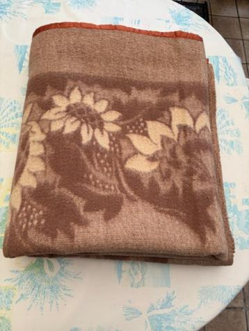 Couverture en laine beschikbaar voor biedingen