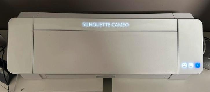 Silhouette cameo 4 plotter de decoupe personnalisation, Hobby en Vrije tijd, Knutselen, Zo goed als nieuw, Ophalen