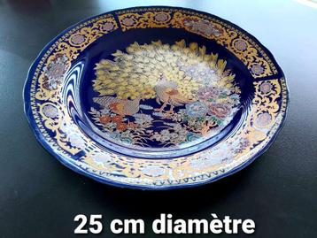 Jolie assiette - porcelaine de chine - excellent état beschikbaar voor biedingen