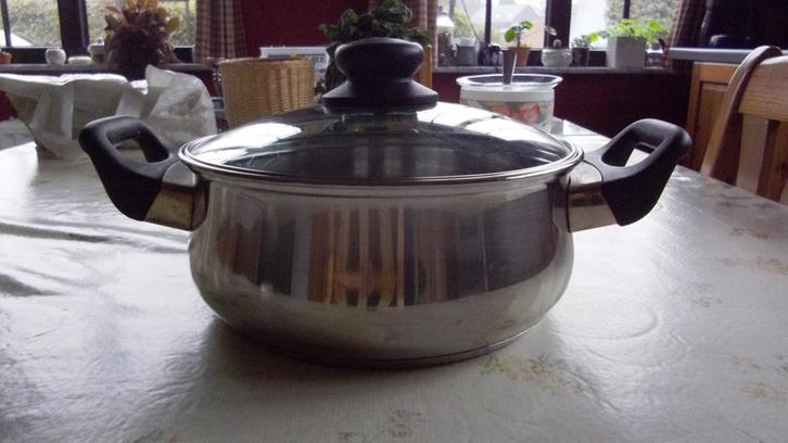 Inox Kookpot 2,5 l + deksel, Huis en Inrichting, Keuken | Potten en Pannen, Kookpan of Snelkookpan, Inox, Ophalen of Verzenden