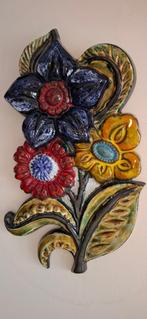 Retro muurdecoratie keramiek bloemen  - Bayer, Antiek en Kunst, Ophalen of Verzenden
