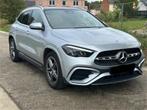 Mercedes GLA 180 AMG Line /Pano /Keyless /Camera /BTW, Auto's, 4 cilinders, Zwart, Leder, 5 zetels