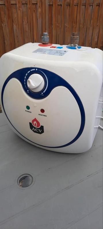 Chauffe eau acv avec robinet beschikbaar voor biedingen