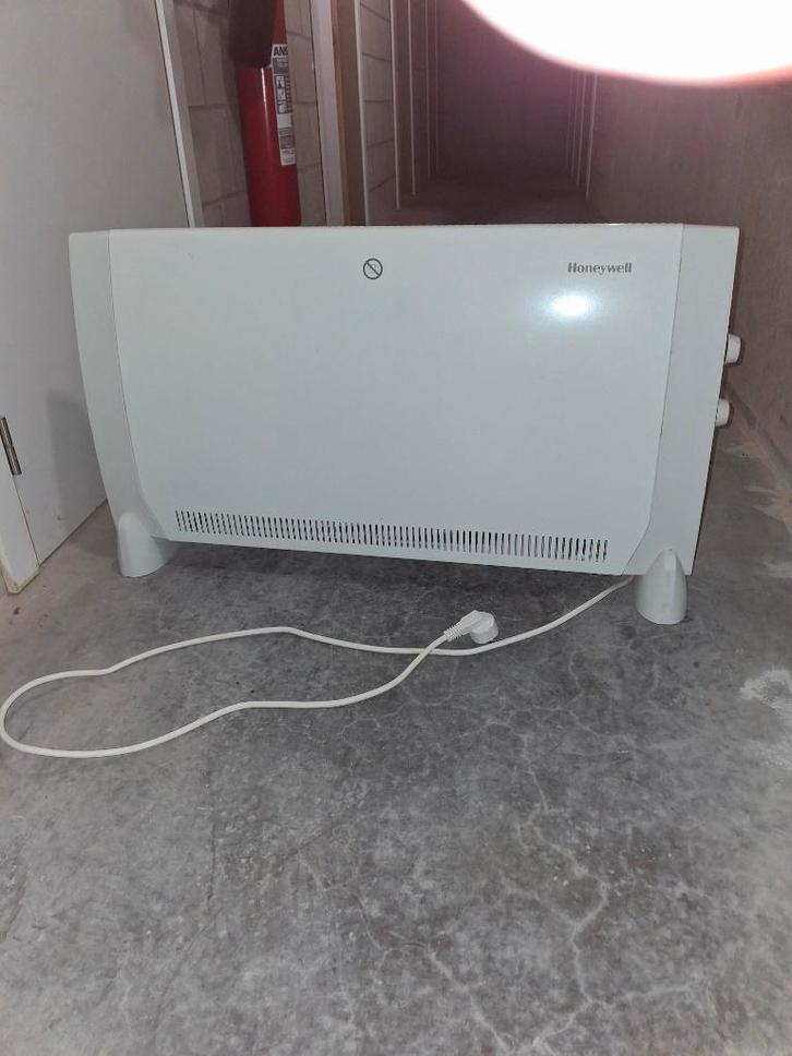 convecteur électrique " HoneyWell", Bricolage & Construction, Chauffage & Radiateurs, Comme neuf, Radiateur, 800 watts ou plus