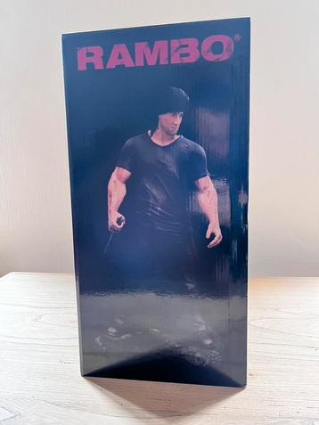 RAMBO HOLLYWOOD COLLECTABLES statue 