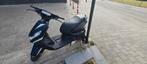 Scooteur 50cc 2T kisbee, Fietsen en Brommers, Ophalen, Zo goed als nieuw